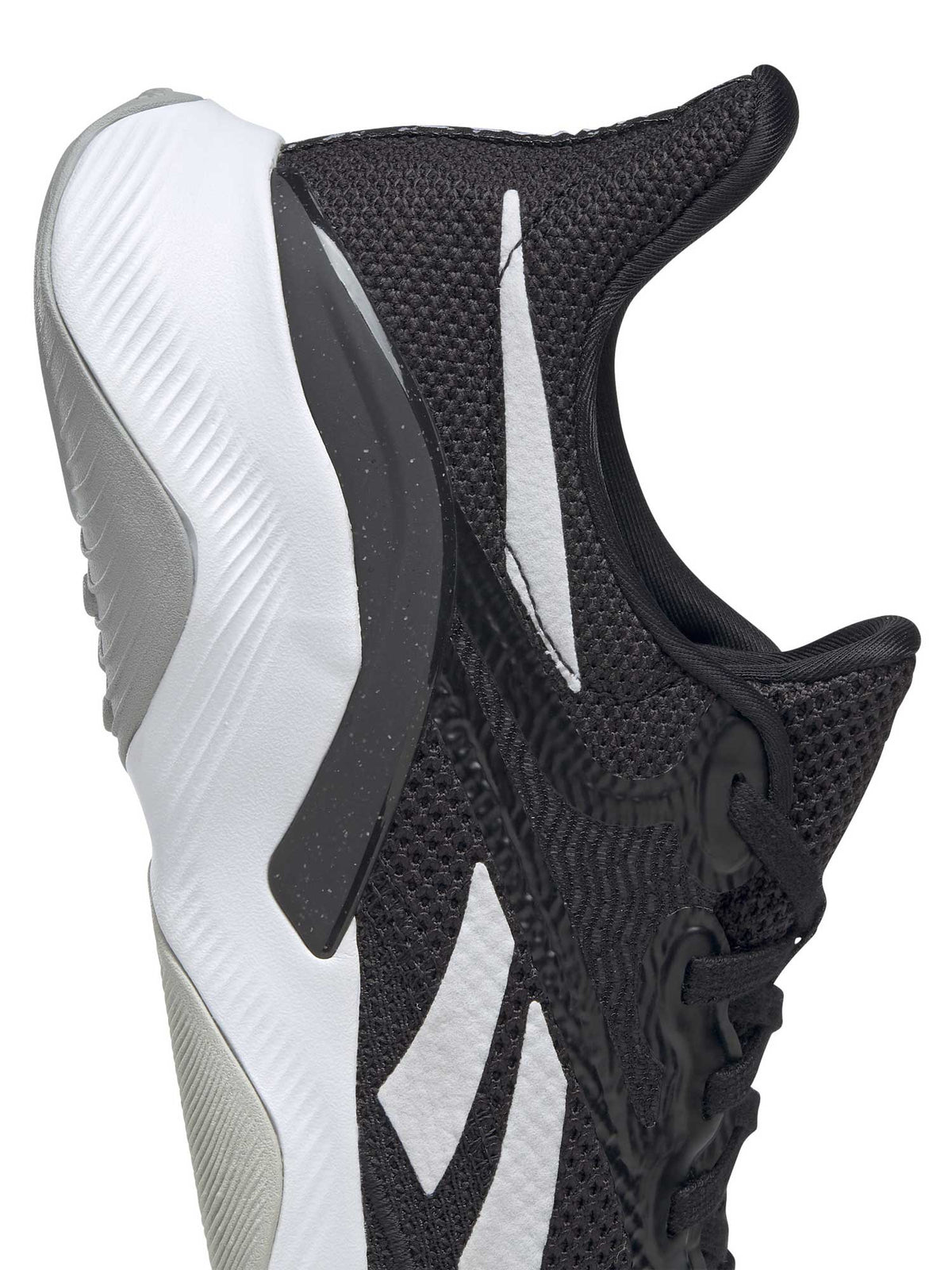 REEBOK Обувки HIIT TR 3