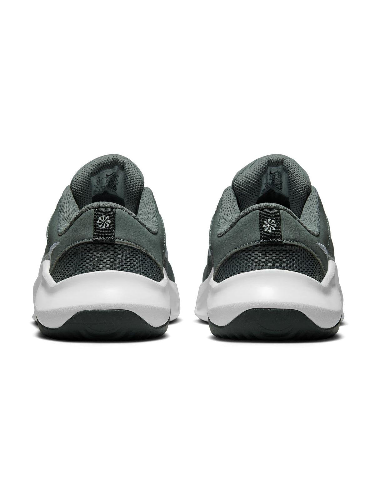 NIKE Обувки M LEGEND ESSENTIAL 3 NN