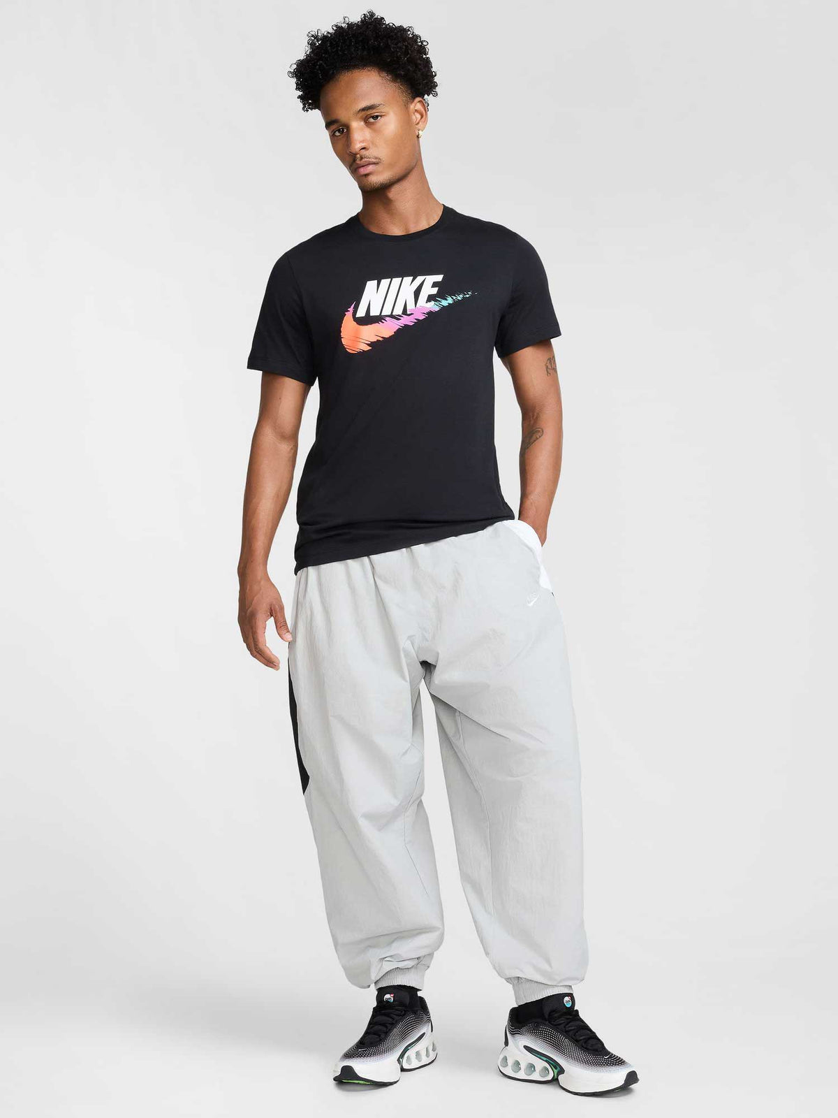 NIKE Тениска M NSW TEE 6MO FTRA SP25