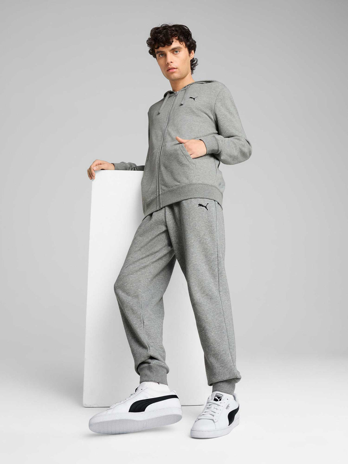 PUMA Суитшърт ESS Small Logo Full-Zip Hoodie TR
