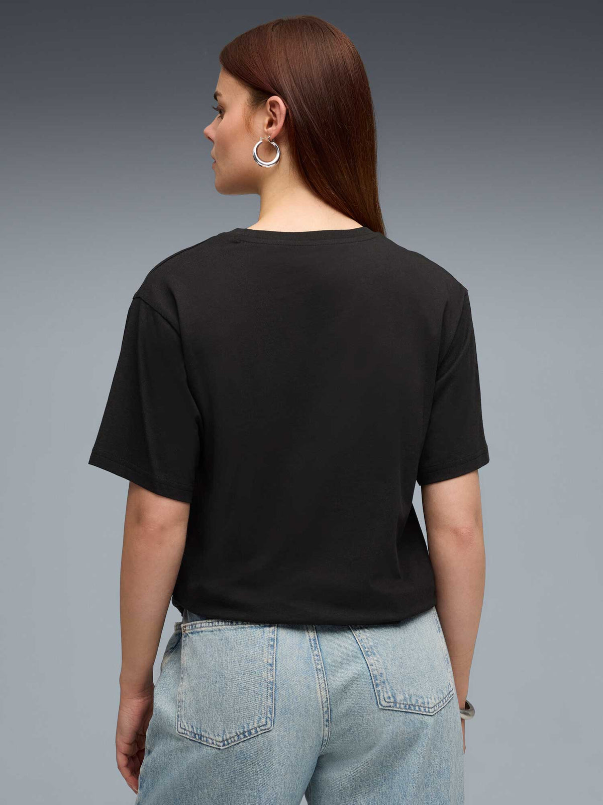 PUMA Тениска HER Relaxed Graphic Tee